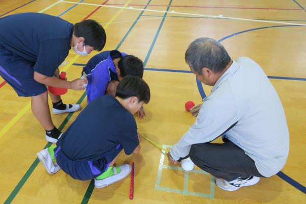 須田小学校ボッチャ体験(3)